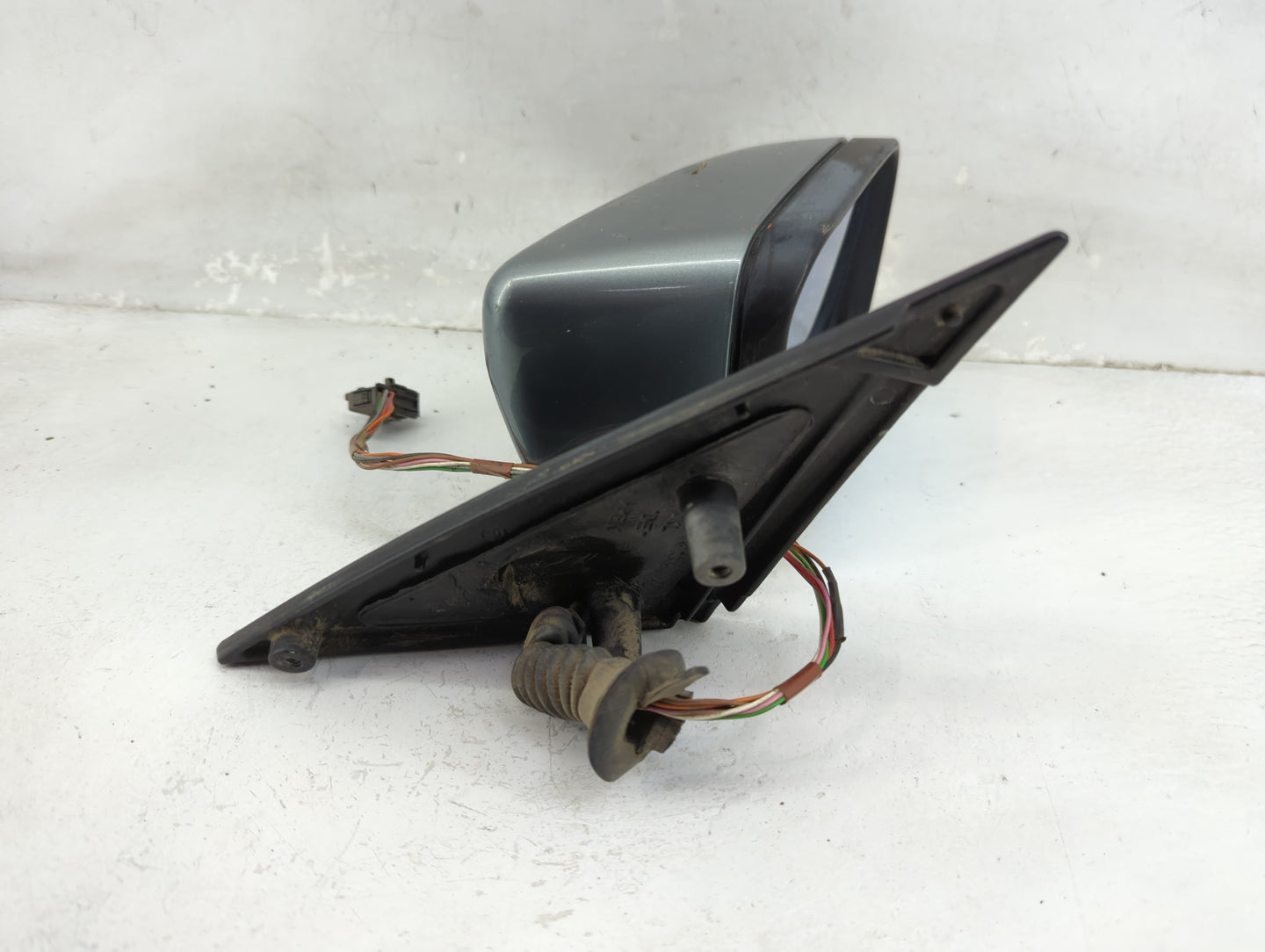 2001-2003 Bmw 525i Passenger Side View Mirror - Right Door Mirror OEM Used - Oemusedautoparts1.com