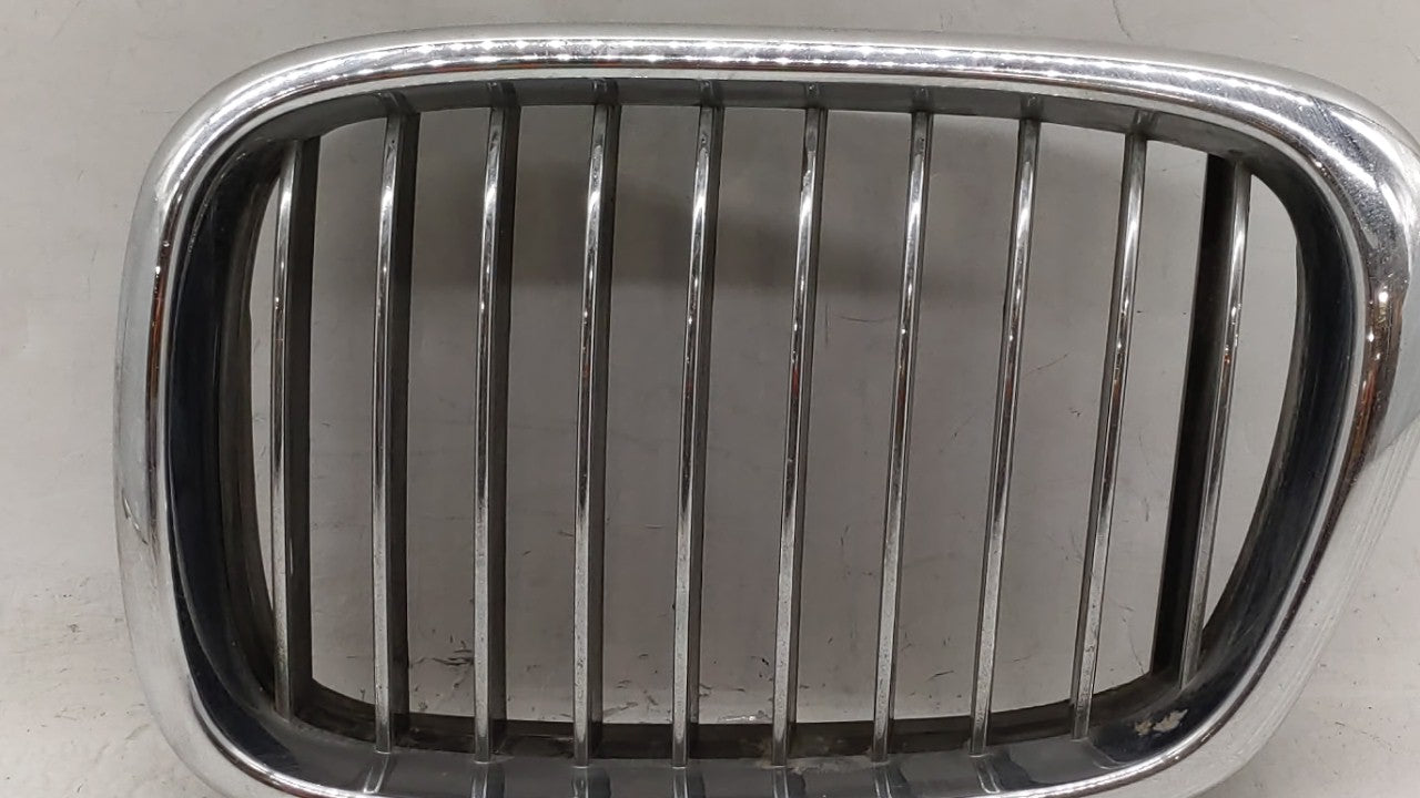 2001-2003 Bmw 525i Front Grille Bumper Not Included - Oemusedautoparts1.com