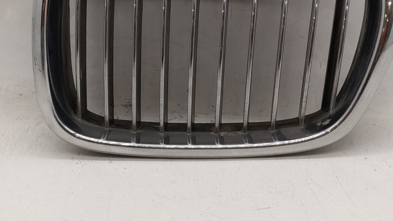 2001-2003 Bmw 525i Front Grille Bumper Not Included - Oemusedautoparts1.com