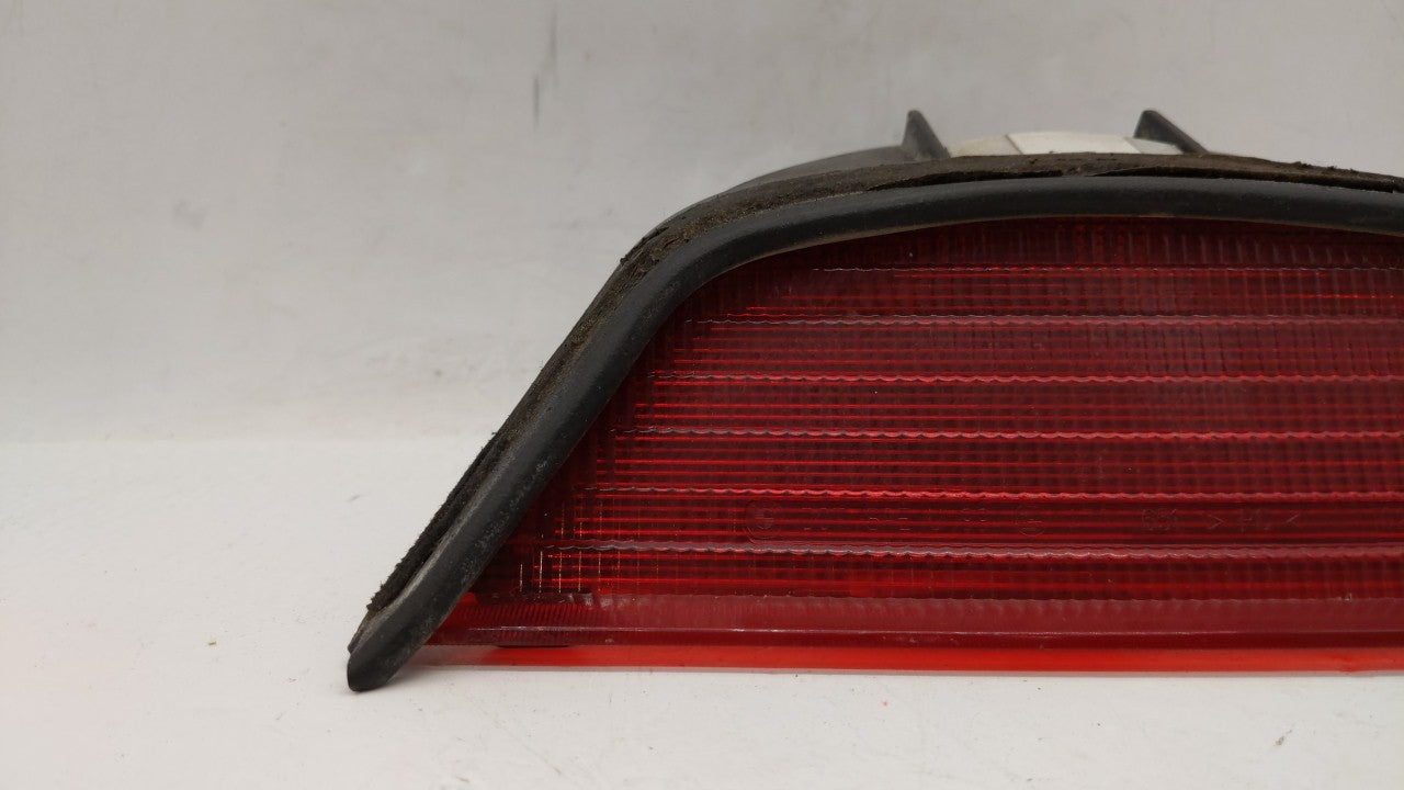 2001 Bmw 525i Third Brake Light Tail Light P/N:8364780 Fits OEM Used Auto Parts - Oemusedautoparts1.com