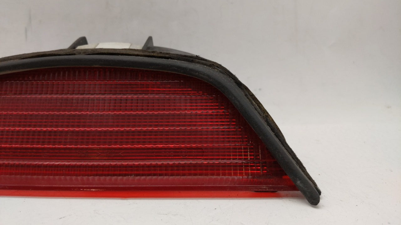 2001 Bmw 525i Third Brake Light Tail Light P/N:8364780 Fits OEM Used Auto Parts - Oemusedautoparts1.com