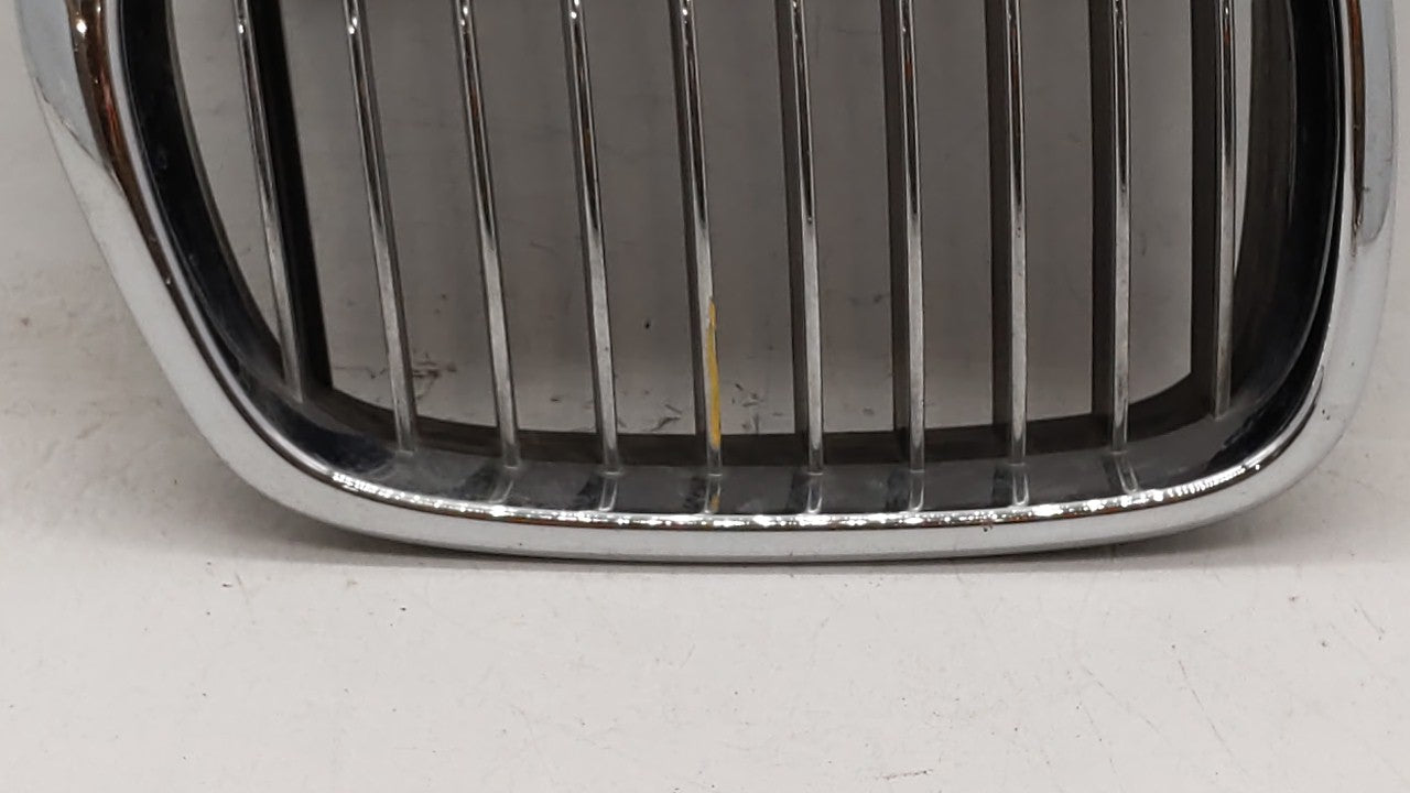 2001-2003 Bmw 525i Front Bumper Grille Cover - Oemusedautoparts1.com