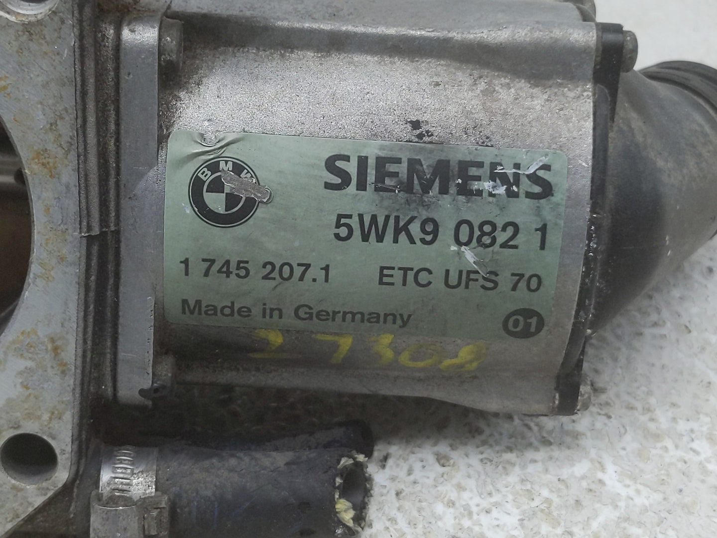 2001 Bmw 7 Series Throttle Body P/N:1745207.1 Fits Fits 1999 2000 2002 2003 OEM Used Auto Parts - Oemusedautoparts1.com