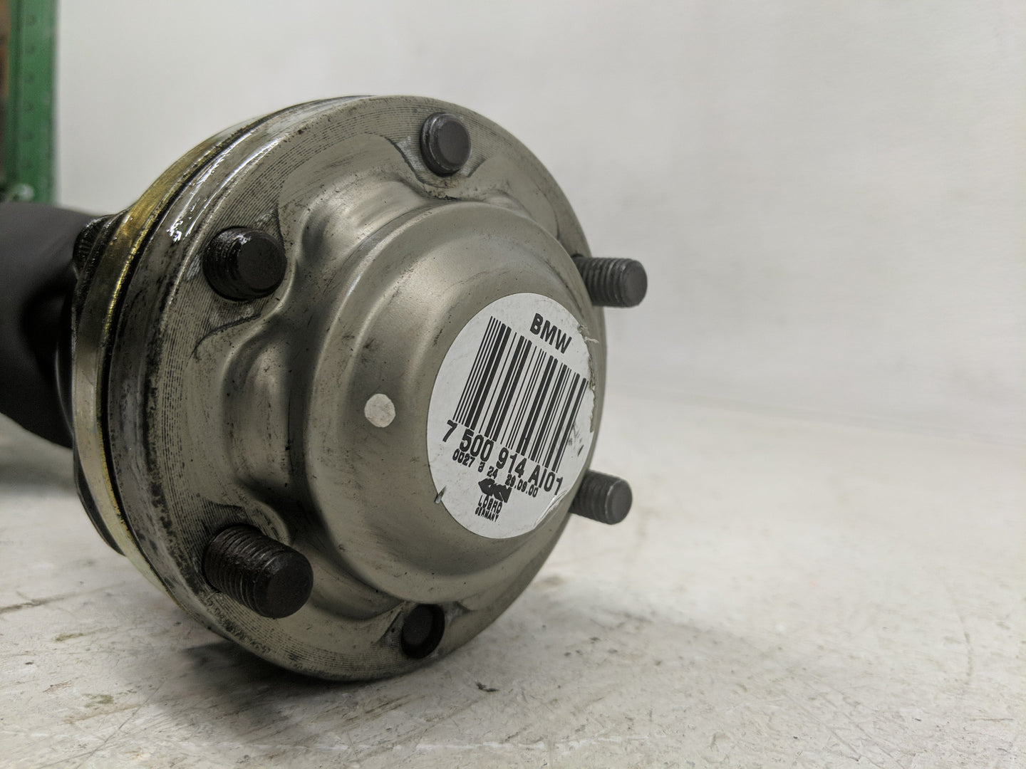 2000-2006 Bmw X5 Axle Shaft Front Driver Cv C/v - Oemusedautoparts1.com