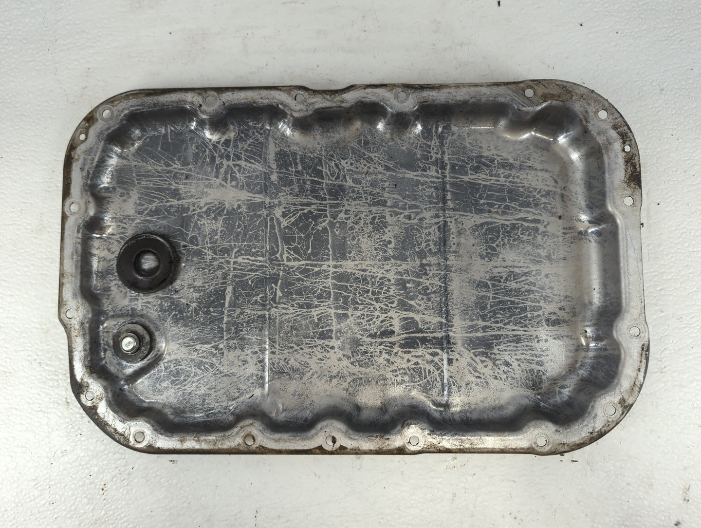 2001 Bmw X5 Engine Oil Pan P/N:83220397114 Fits OEM Used Auto Parts - Oemusedautoparts1.com