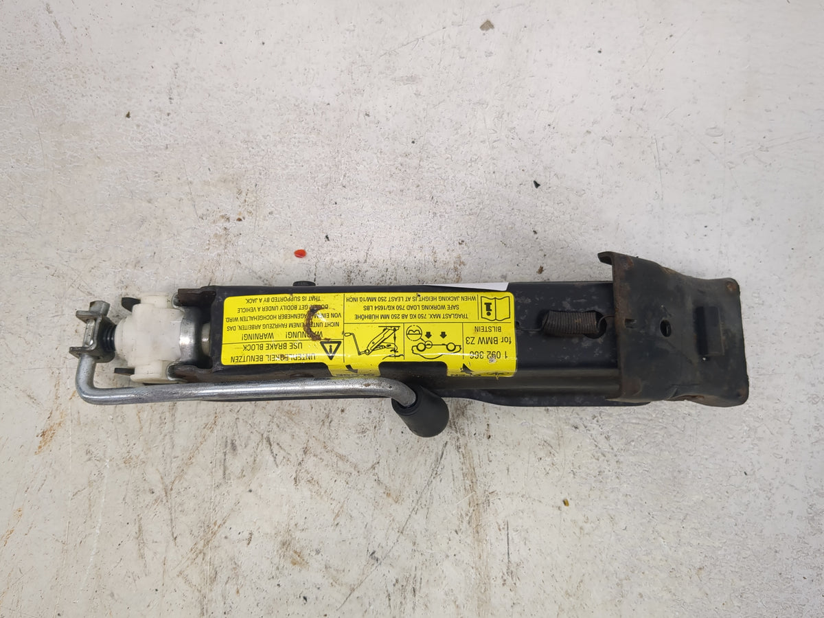 2001 Bmw Z3 Spare Scissor Car Jack - Oemusedautoparts1.com