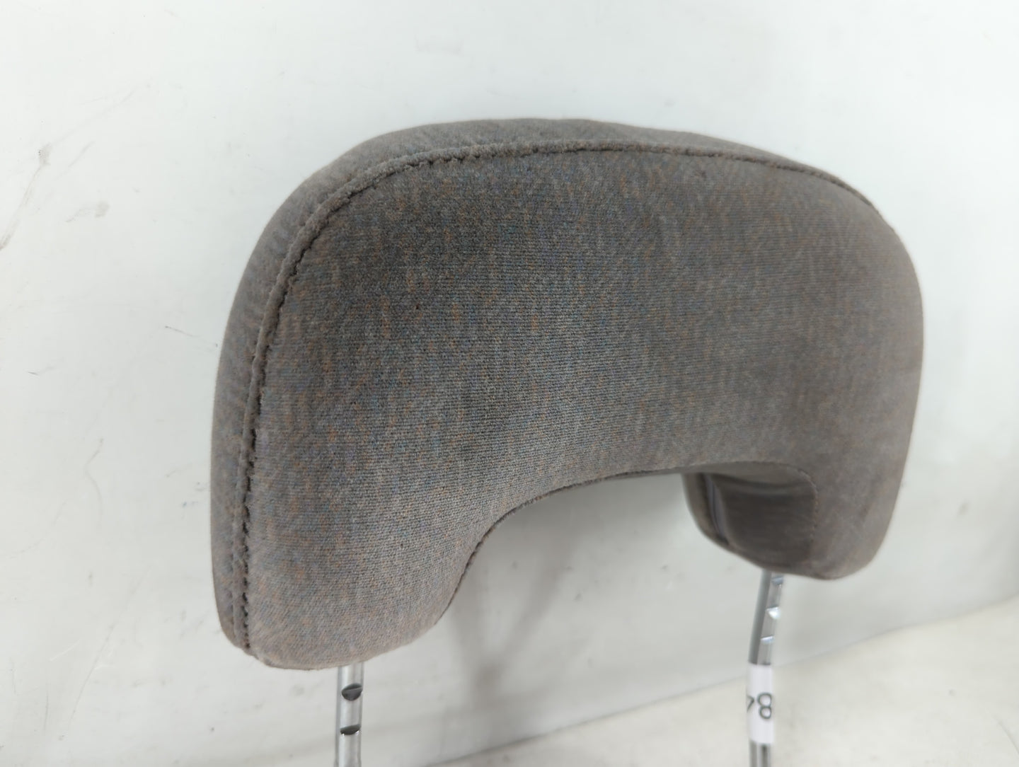 2000-2001 Buick Lesabre Headrest Head Rest Front Driver Passenger Seat Fits Fits 2000 2001 OEM Used Auto Parts - Oemusedauto