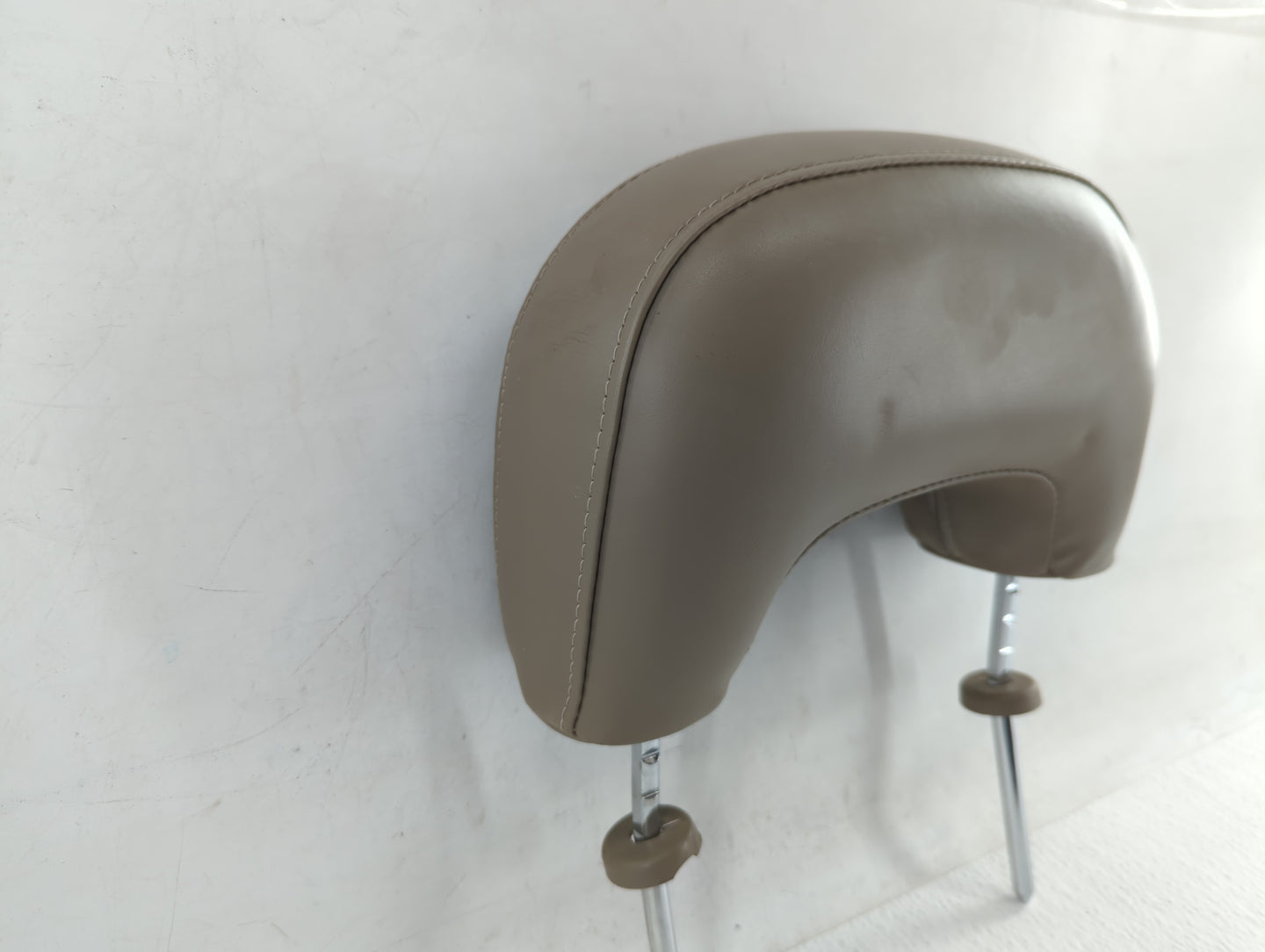 2000-2001 Buick Lesabre Headrest Head Rest Front Driver Passenger Seat Fits Fits 2000 2001 OEM Used Auto Parts - Oemusedauto