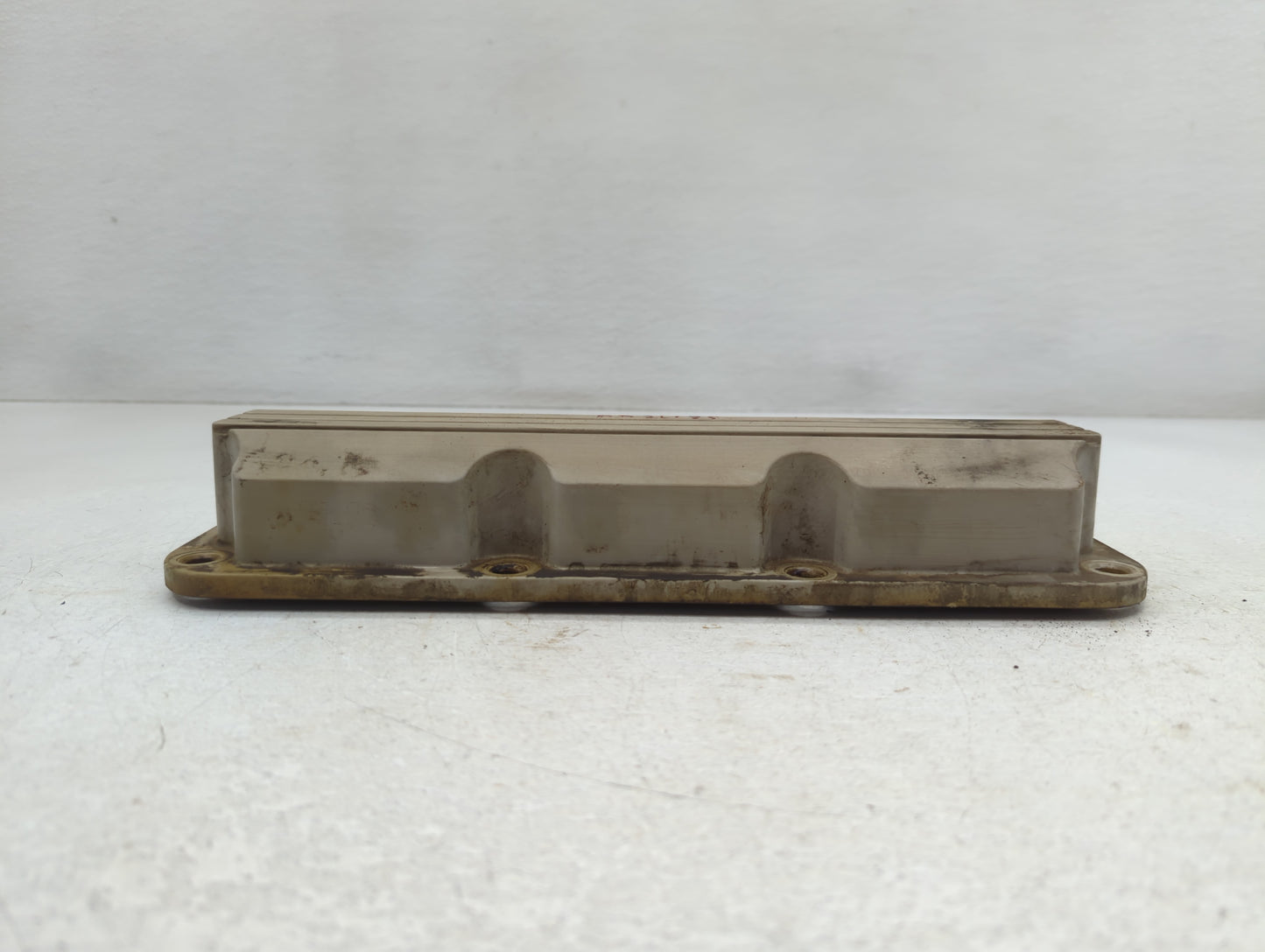 2001 Buick Lesabre Driver Left Cylinder Head Valve Cover P/N:25532625 25534744 Fits OEM Used Auto Parts - Oemusedautoparts1.