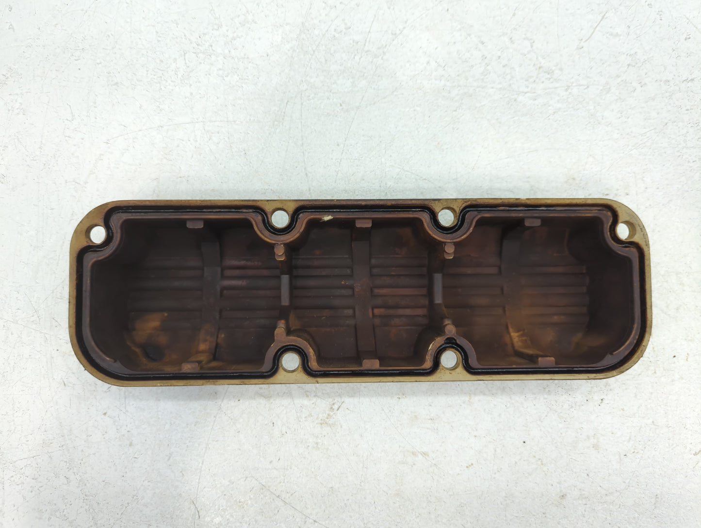 2001 Buick Lesabre Driver Left Cylinder Head Valve Cover P/N:25532625 25534744 Fits OEM Used Auto Parts - Oemusedautoparts1.