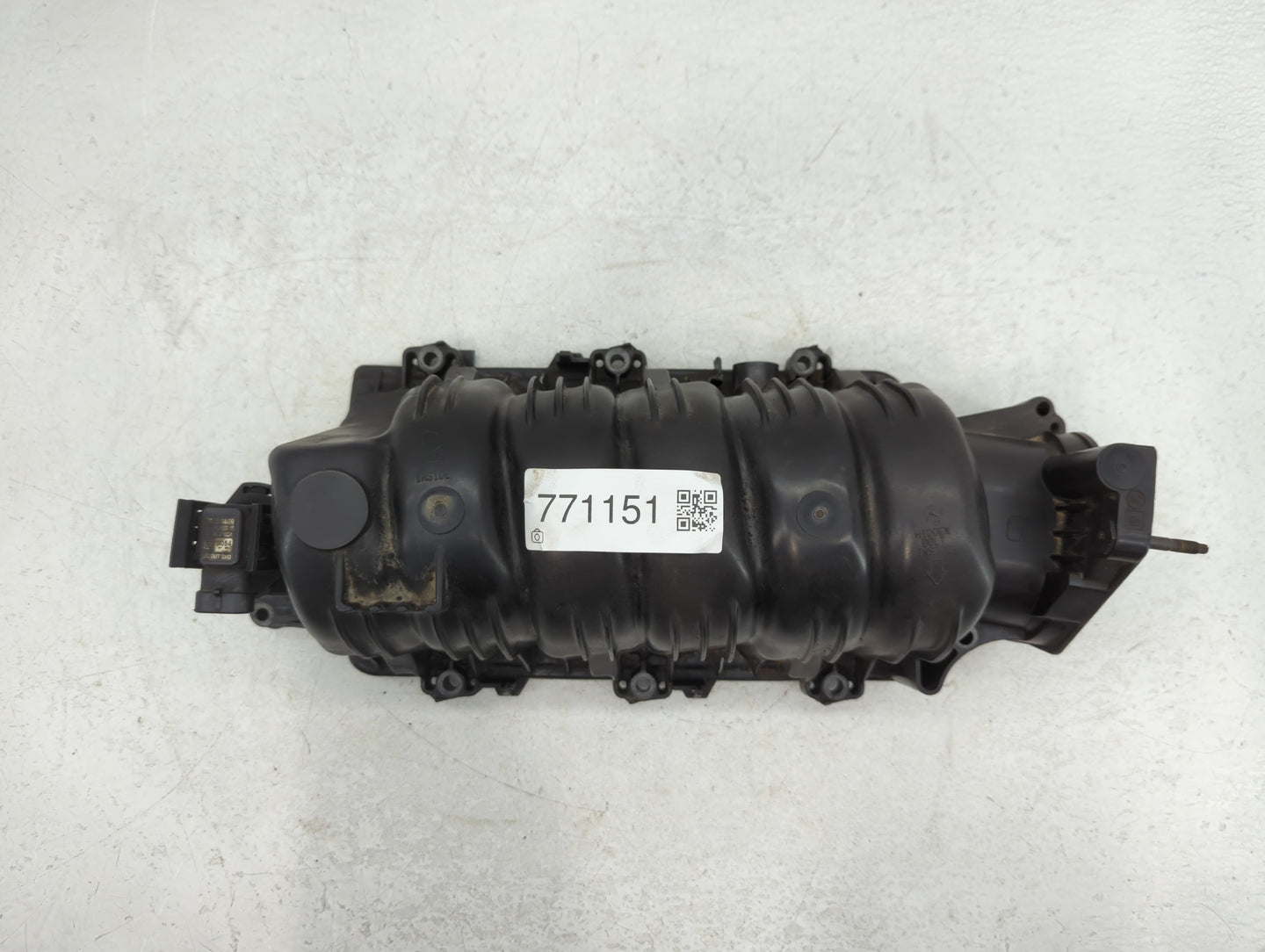1996-2005 Buick Lesabre Air Intake Manifold P/N:52816901065 Fits Fits 1995 1996 1997 1998 1999 2000 2001 2002 2003 2004 2005