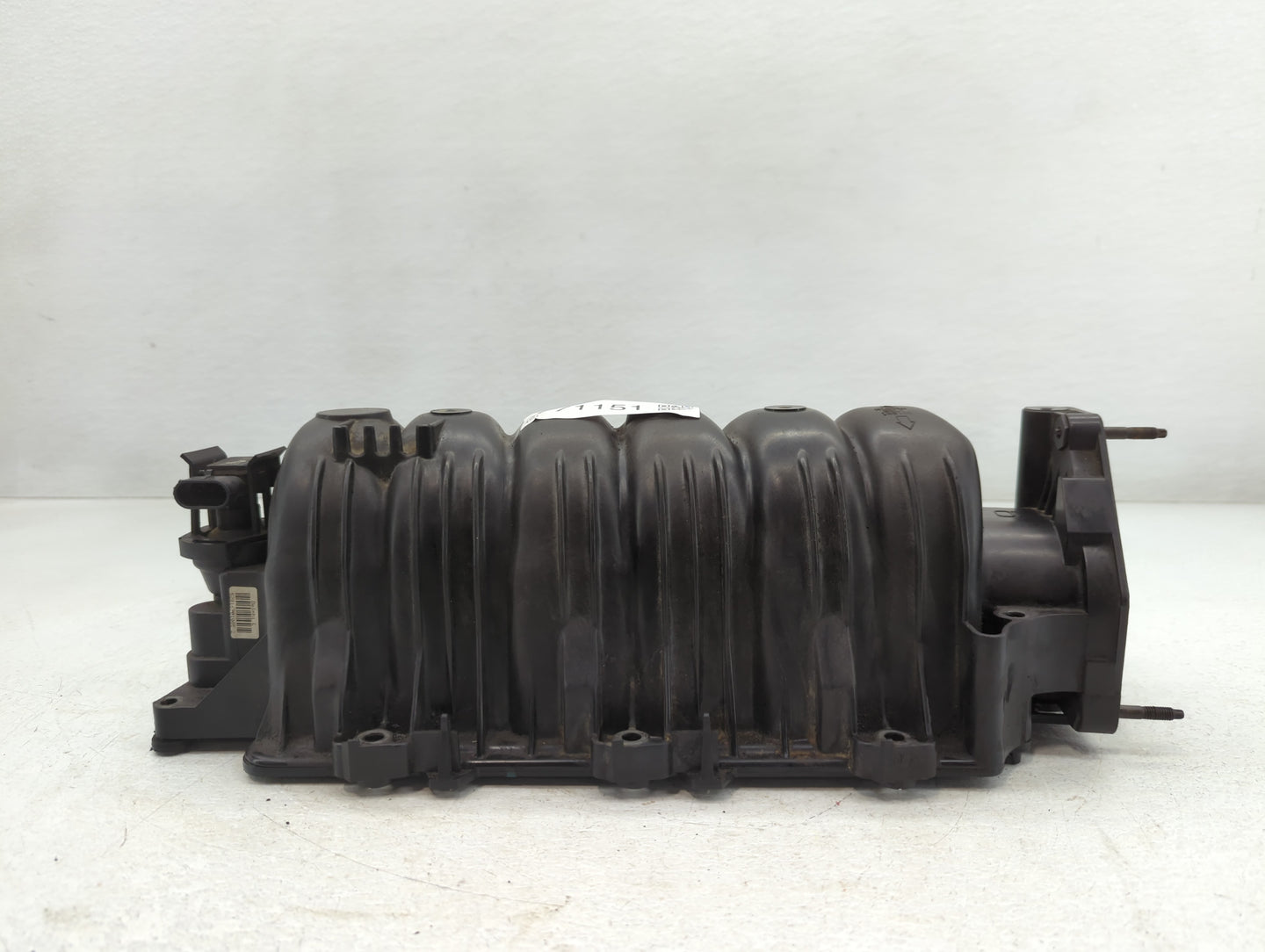 1996-2005 Buick Lesabre Air Intake Manifold P/N:52816901065 Fits Fits 1995 1996 1997 1998 1999 2000 2001 2002 2003 2004 2005