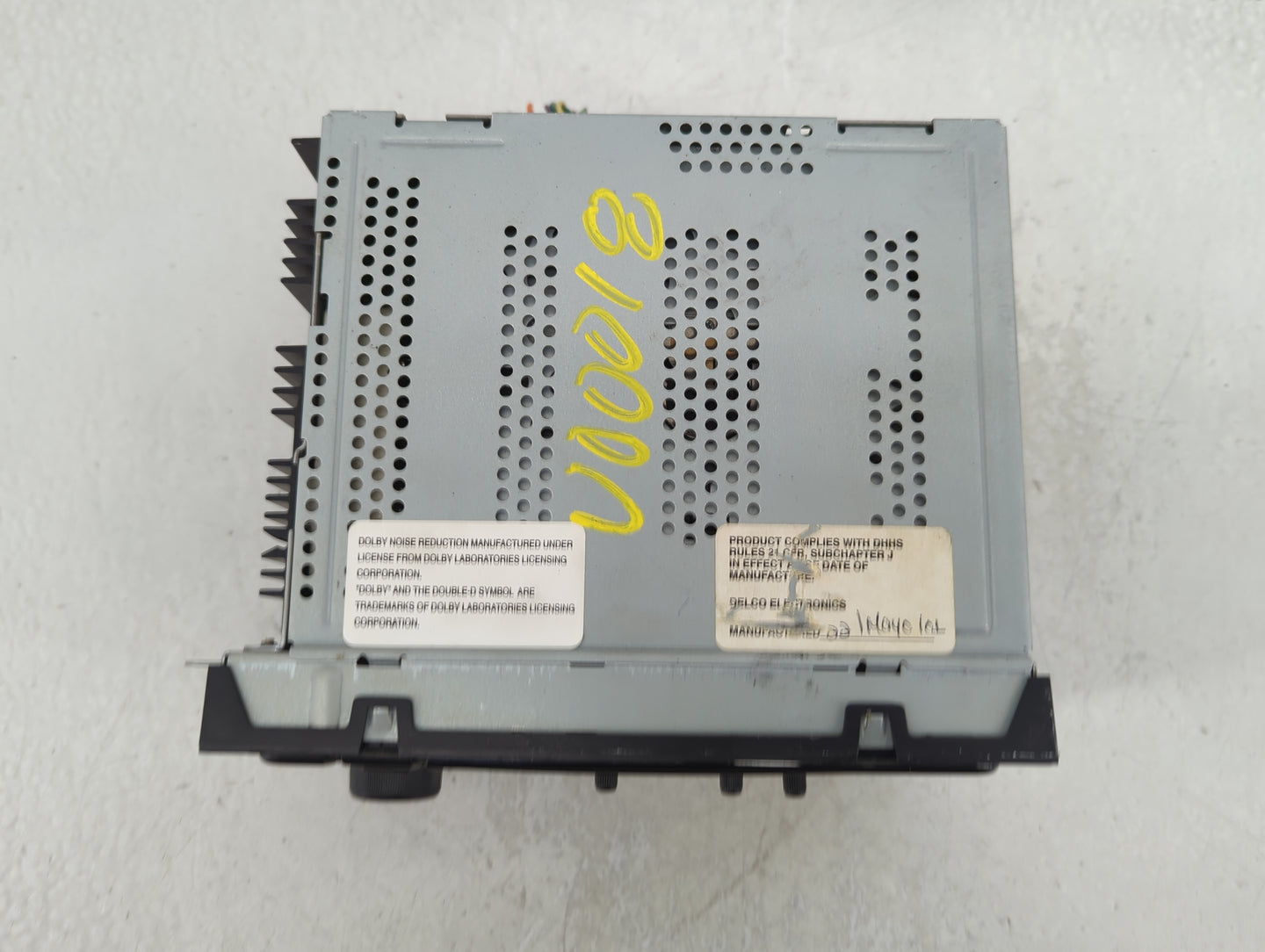 2001 Buick Regal Radio AM FM Cd Player Receiver Replacement P/N:10303196 Fits OEM Used Auto Parts - Oemusedautoparts1.com