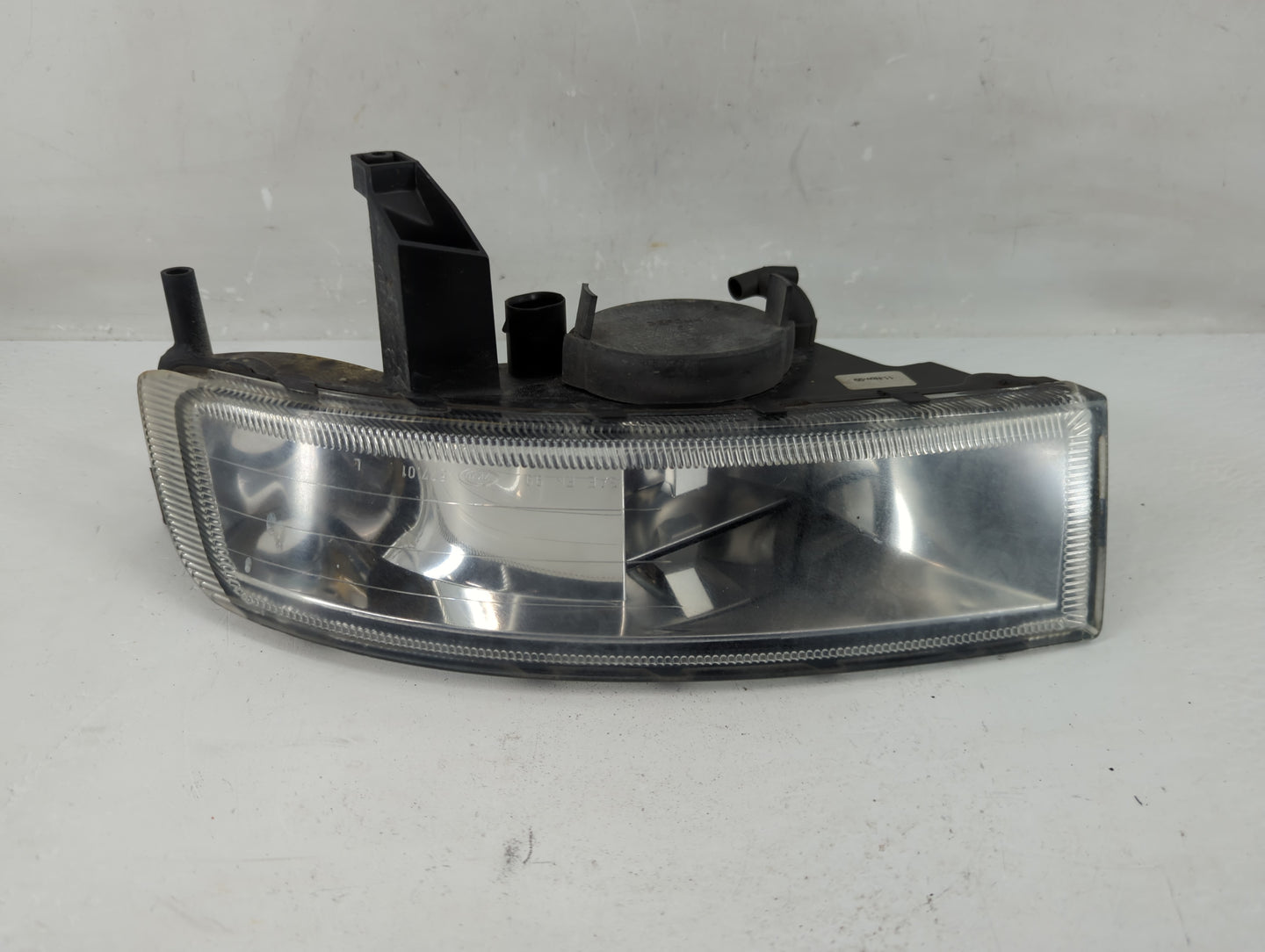 2000-2001 Cadillac Catera Driver Left Oem Front Light Lamp - Oemusedautoparts1.com