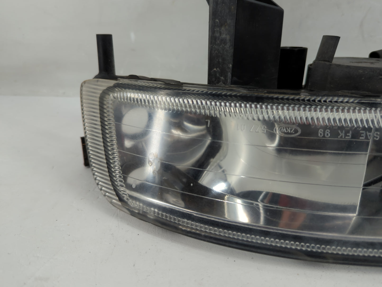 2000-2001 Cadillac Catera Driver Left Oem Front Light Lamp - Oemusedautoparts1.com