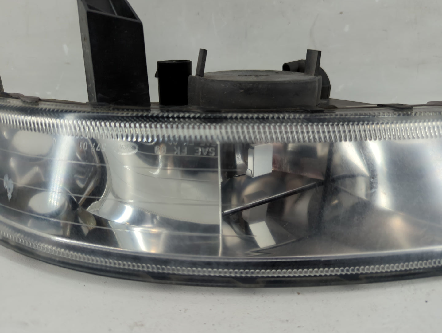 2000-2001 Cadillac Catera Driver Left Oem Front Light Lamp - Oemusedautoparts1.com