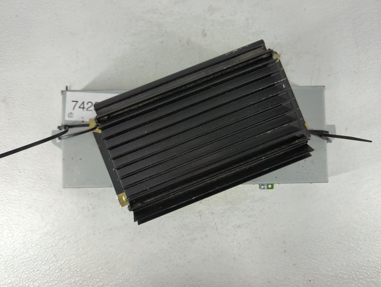 2001 Cadillac Catera Radio Speaker Amplifier 293340790|16209109 - Oemusedautoparts1.com