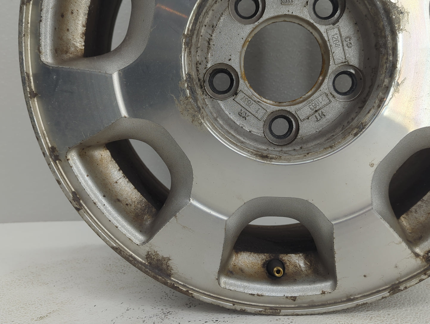 2000-2002 Cadillac Deville Oem Wheel Rim - Oemusedautoparts1.com