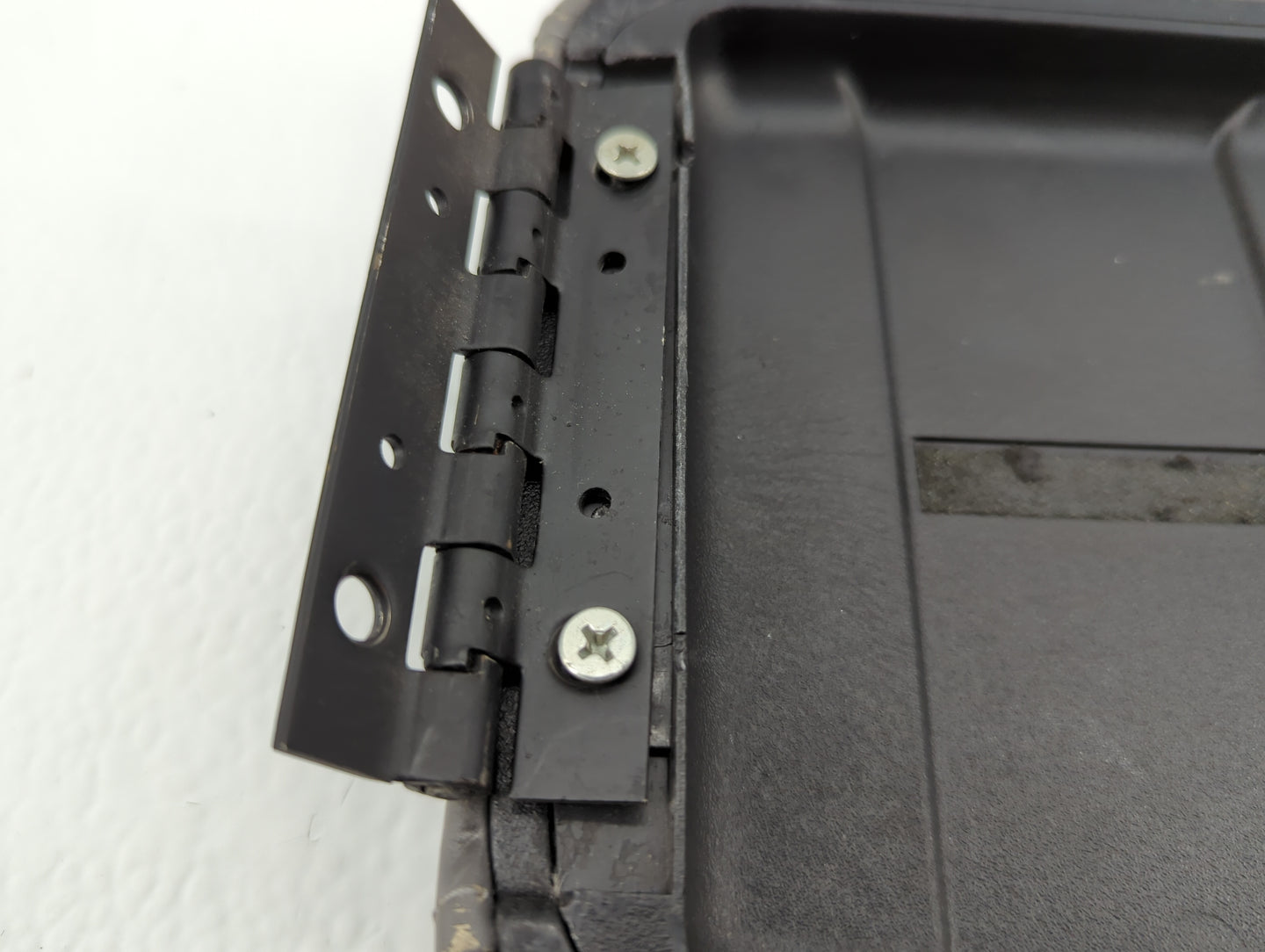 2000-2005 Cadillac Deville Center Console Armrest Cover Lid Fits Fits 2000 2001 2002 2003 2004 2005 OEM Used Auto Parts - Oe