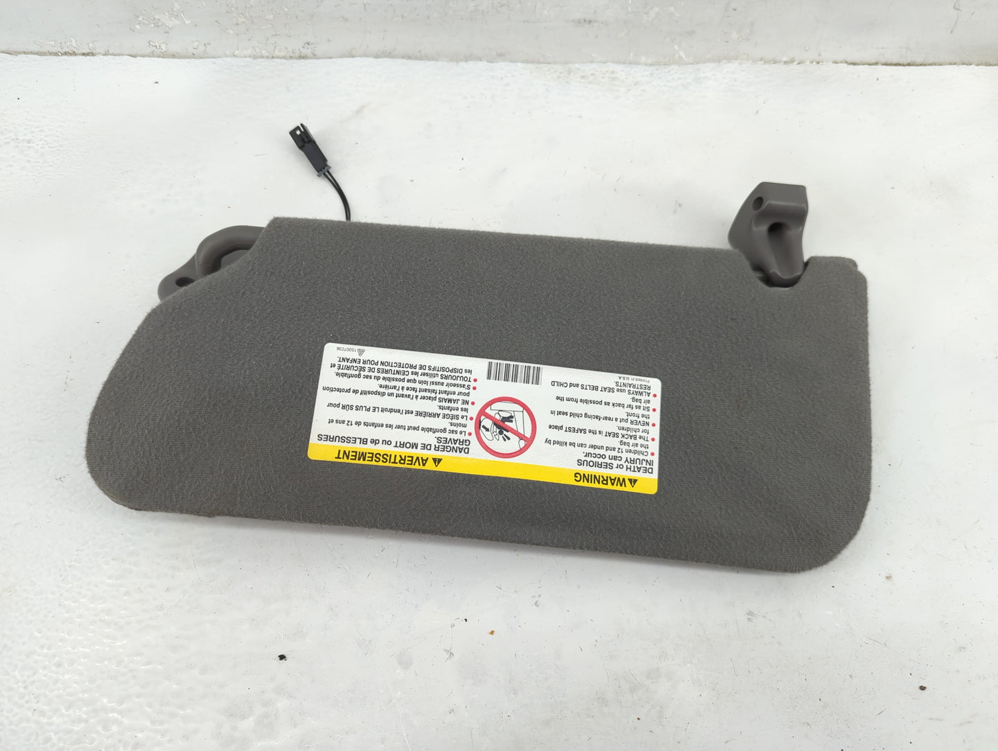 2000-2005 Cadillac Deville Sun Visor Shade Replacement Passenger Right Mirror Fits Fits 2000 2001 2002 2003 2004 2005 OEM Us