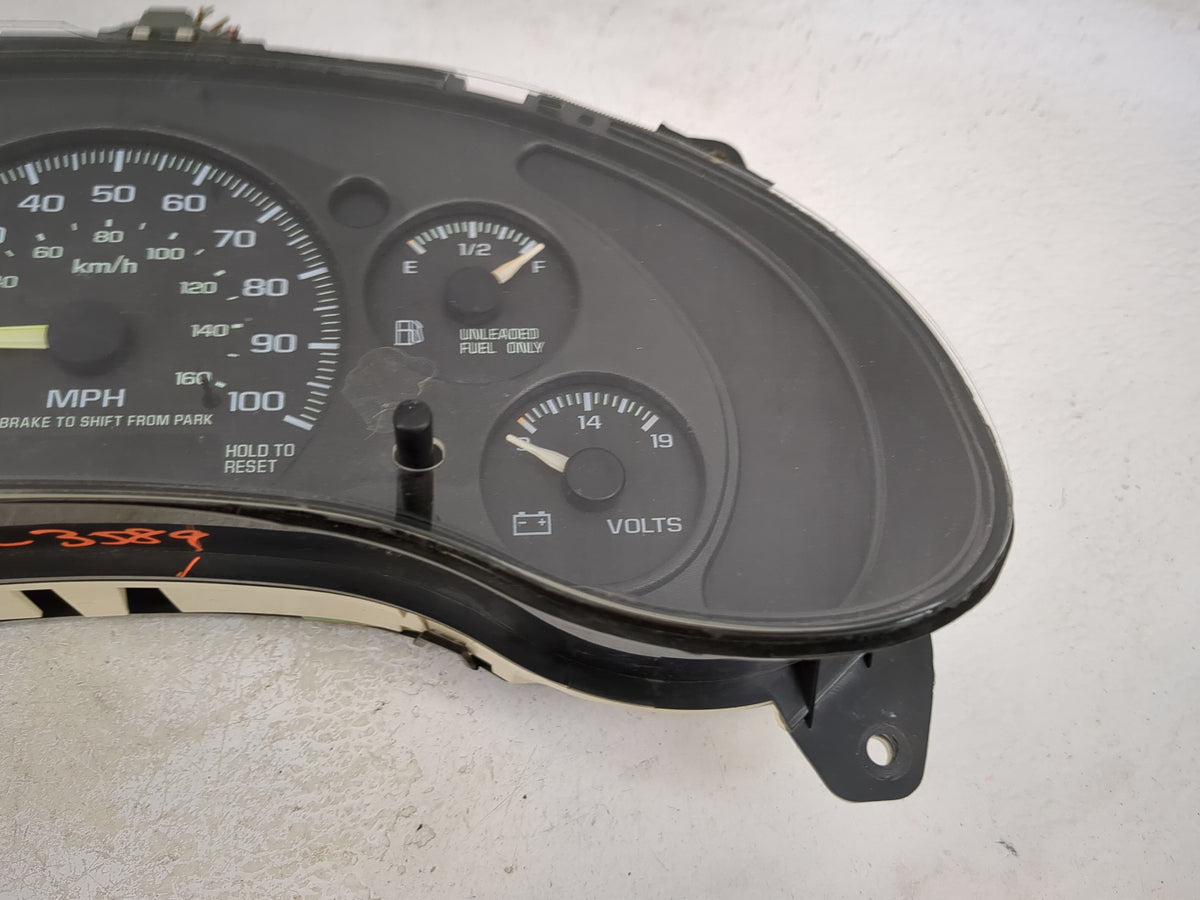 2000-2005 Chevrolet Blazer Instrument Cluster Speedometer Gauges P/N:16248245 167785 Miles: Fits OEM Used Auto Parts - Oemus