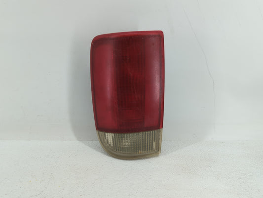 1995-2005 Chevrolet Blazer Tail Light Assembly Driver Left OEM P/N:16516093 16518499 Fits OEM Used Auto Parts - Oemusedautop
