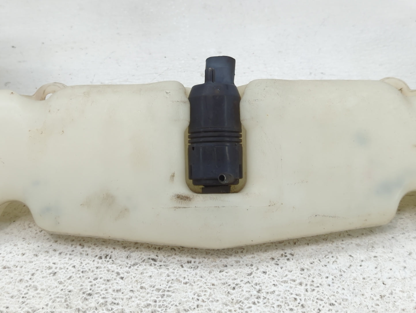 1997 Chevrolet Camaro Radiator Coolant Overflow Expansion Tank Bottle 702781 - Oemusedautoparts1.com