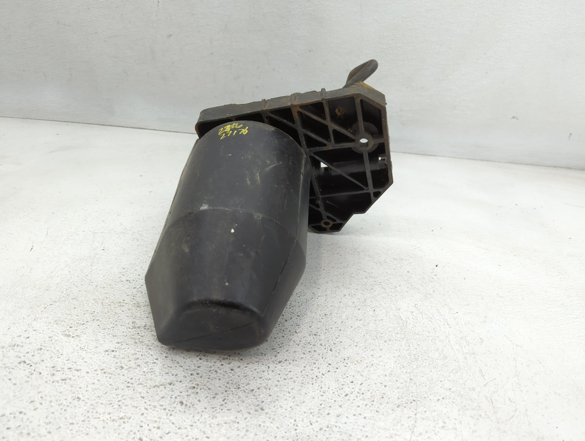 1997 Chevrolet Camaro Radiator Coolant Overflow Expansion Tank Bottle 702837 - Oemusedautoparts1.com