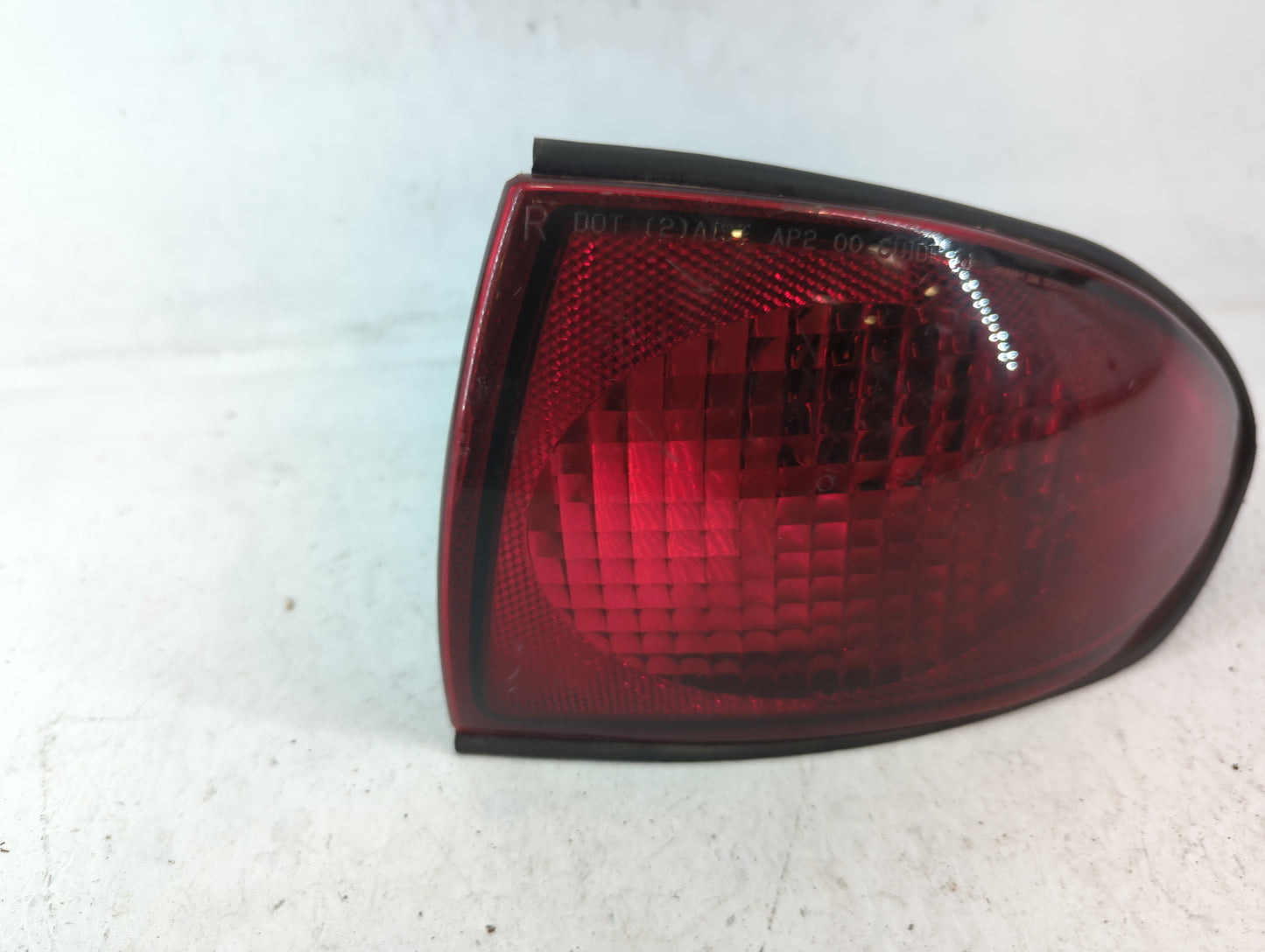 2000-2002 Chevrolet Cavalier Tail Light Assembly Passenger Right OEM P/N:5978346 Fits Fits 2000 2001 2002 OEM Used Auto Part