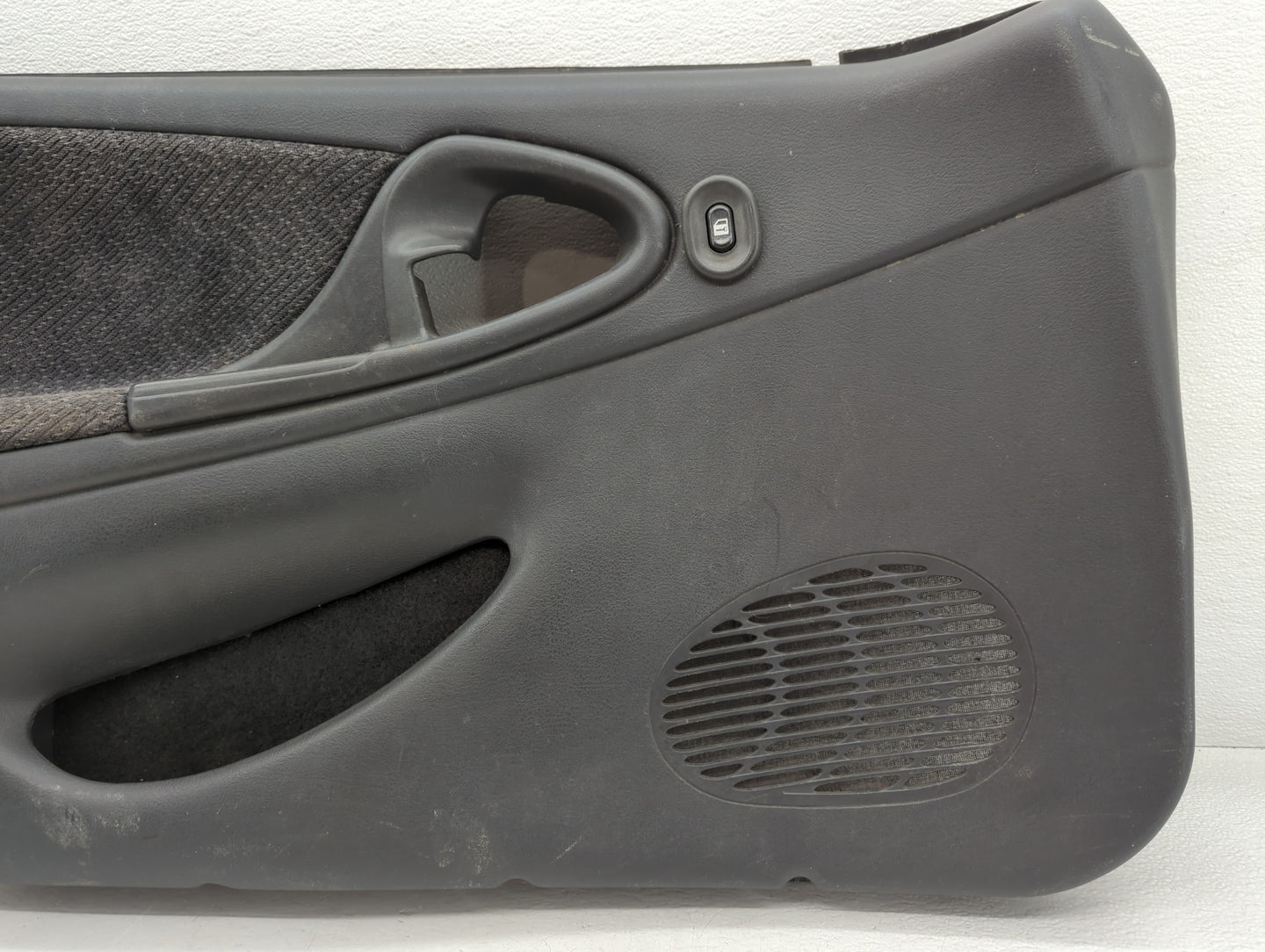 2001 Chevrolet Cavalier Front Power Door Panel - Oemusedautoparts1.com