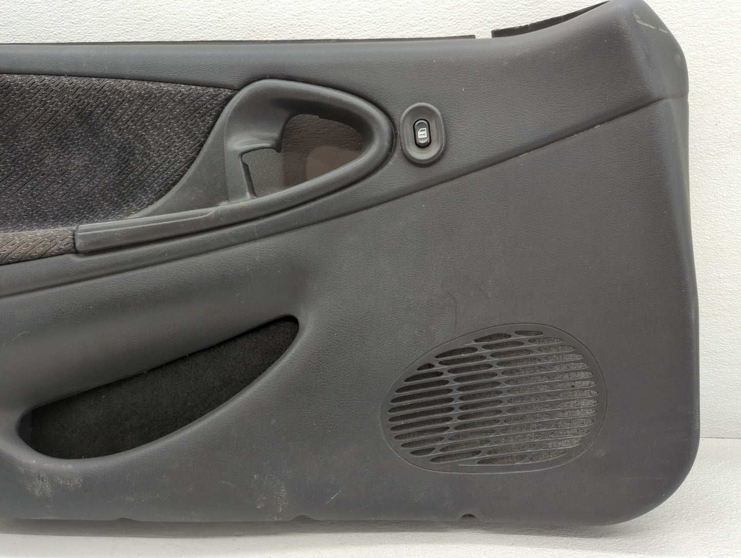2001 Chevrolet Cavalier Front Power Door Panel - Oemusedautoparts1.com