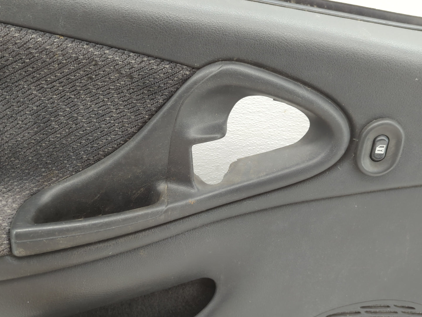 2001 Chevrolet Cavalier Front Power Door Panel - Oemusedautoparts1.com