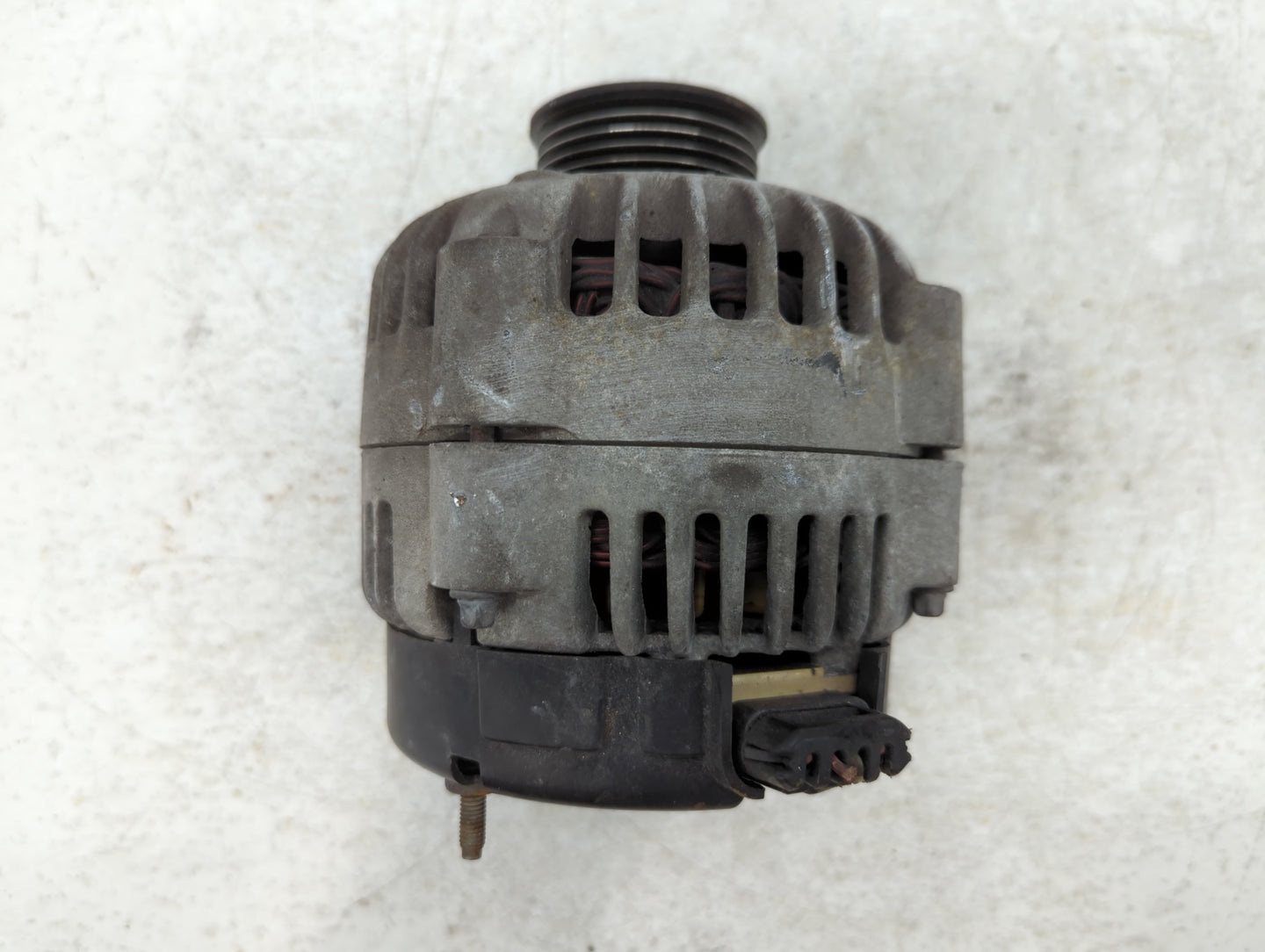 2001-2002 Chevrolet Express 3500 Alternator Replacement Generator Charging Assembly Engine OEM Fits Fits 2001 2002 OEM Used 