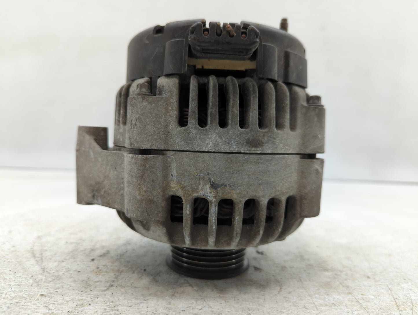 2001-2002 Chevrolet Express 3500 Alternator Replacement Generator Charging Assembly Engine OEM Fits Fits 2001 2002 OEM Used 