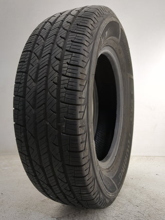 compare product Used Tire 205/70R15 KELLY EDGE TOURING 96T - Tread Depth 9/32