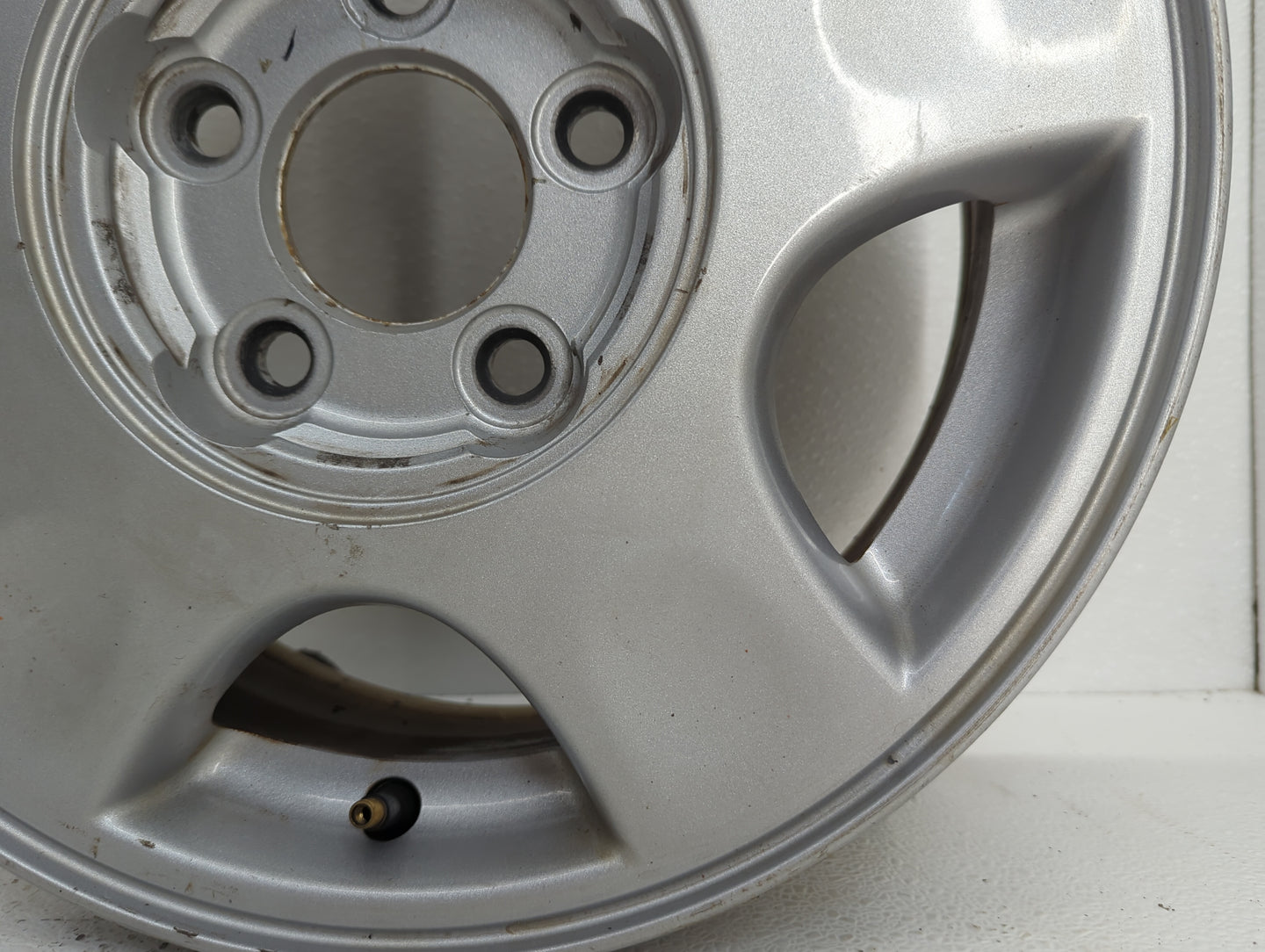 2000-2002 Chevrolet Malibu Oem Wheel Rim 1049695 - Oemusedautoparts1.com