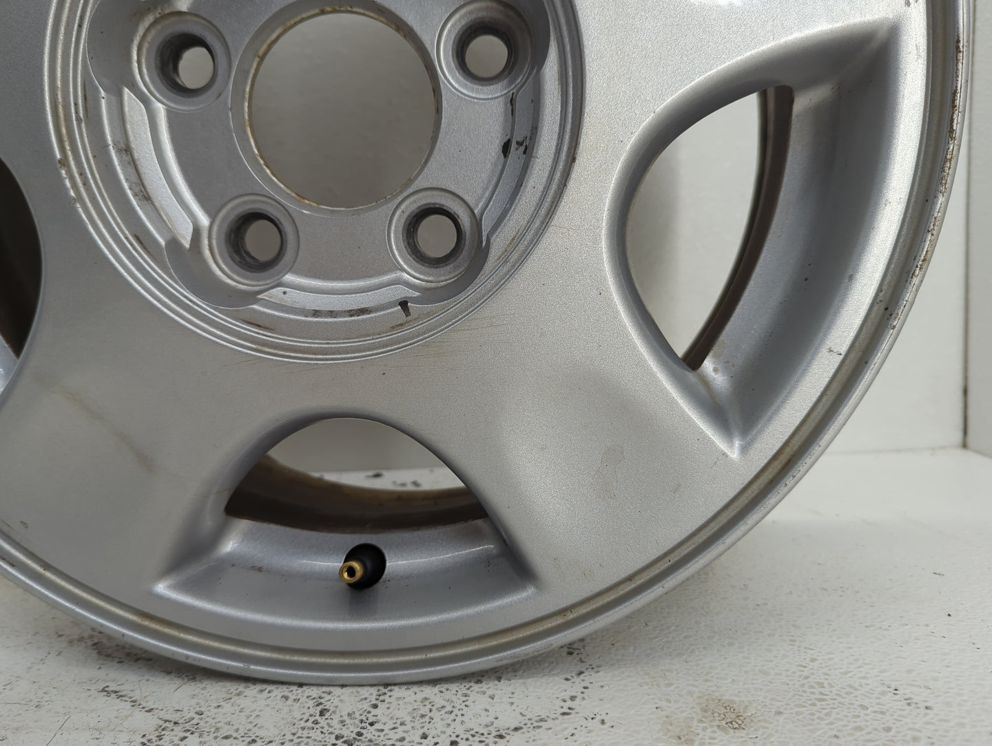 2000-2002 Chevrolet Malibu Oem Wheel Rim 1049698 - Oemusedautoparts1.com
