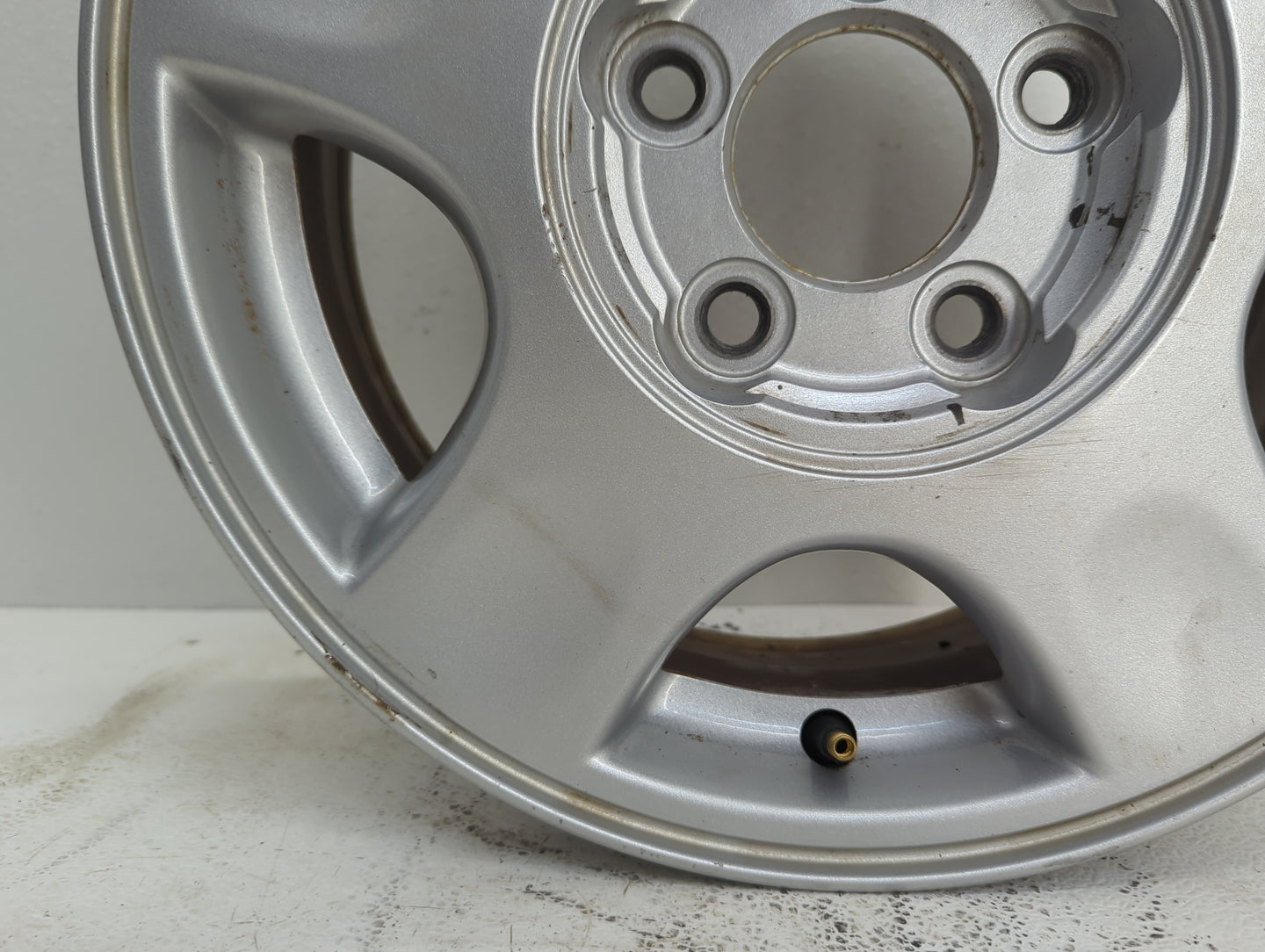 2000-2002 Chevrolet Malibu Oem Wheel Rim 1049698 - Oemusedautoparts1.com
