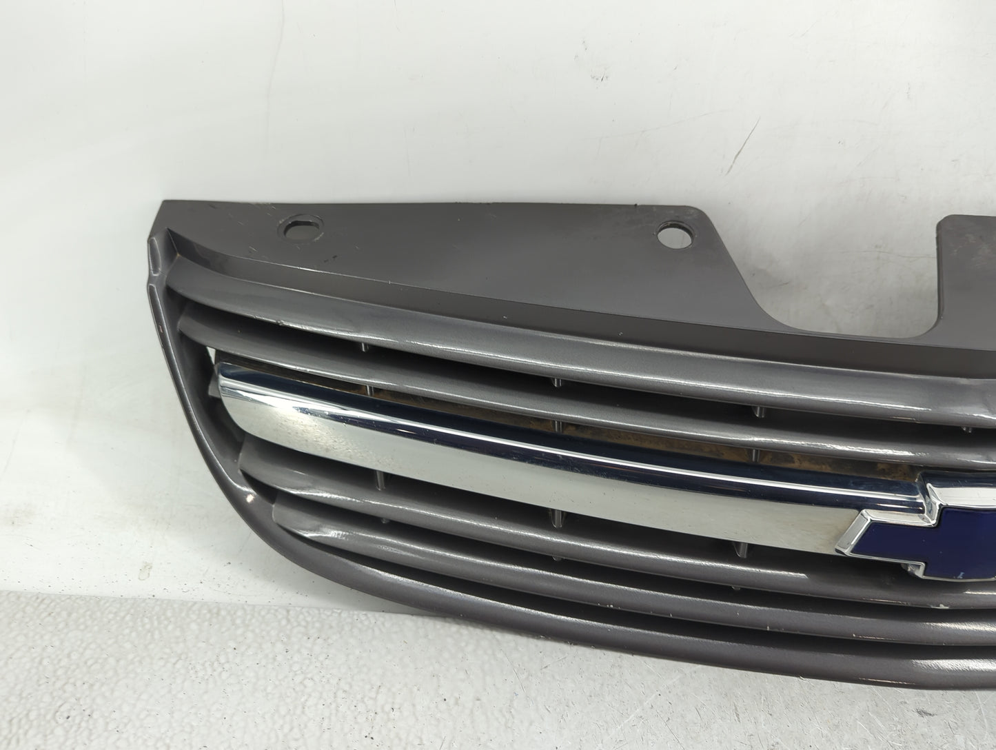 2000-2005 Chevrolet Malibu Front Grille Bumper Not Included - Oemusedautoparts1.com