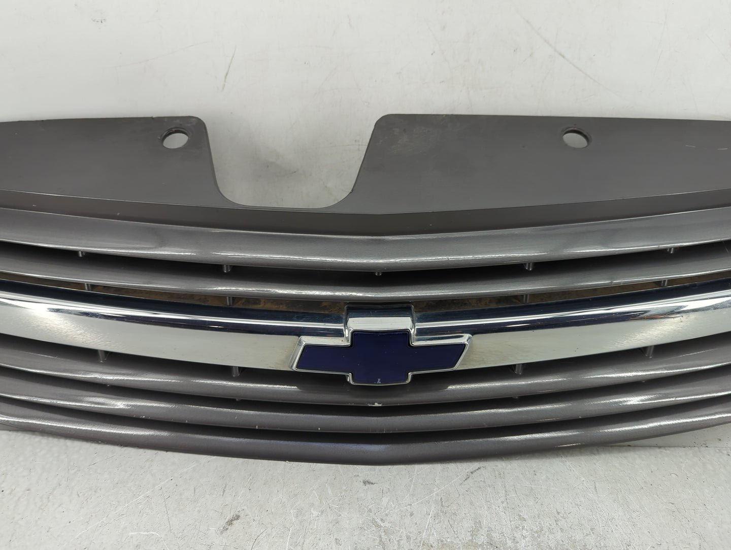 2000-2005 Chevrolet Malibu Front Grille Bumper Not Included - Oemusedautoparts1.com