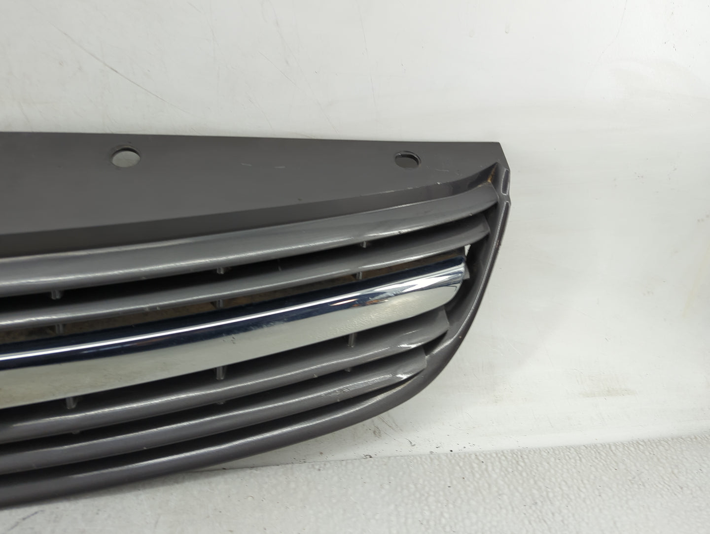 2000-2005 Chevrolet Malibu Front Grille Bumper Not Included - Oemusedautoparts1.com