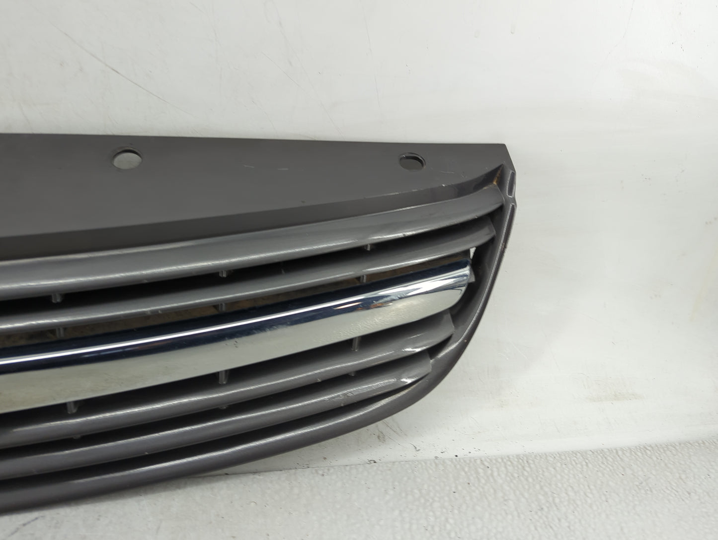 2000-2005 Chevrolet Malibu Front Grille Bumper Not Included - Oemusedautoparts1.com