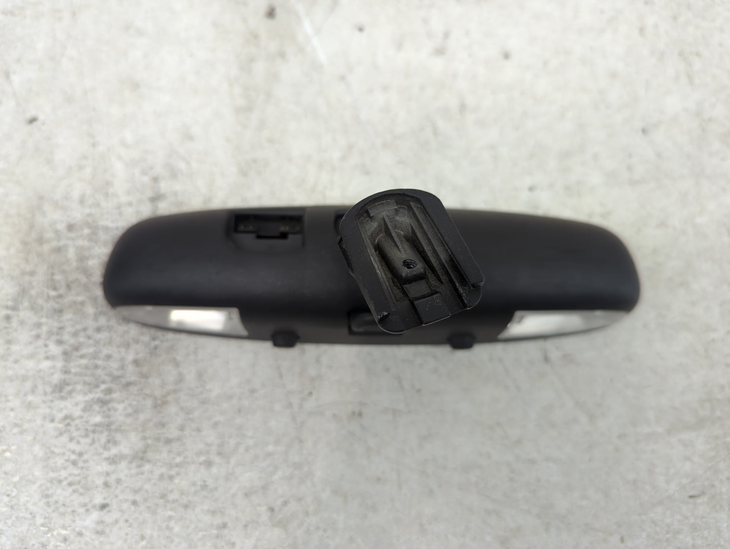 1997-2012 Chevrolet Malibu Interior Rear View Mirror Replacement OEM Fits OEM Used Auto Parts - Oemusedautoparts1.com
