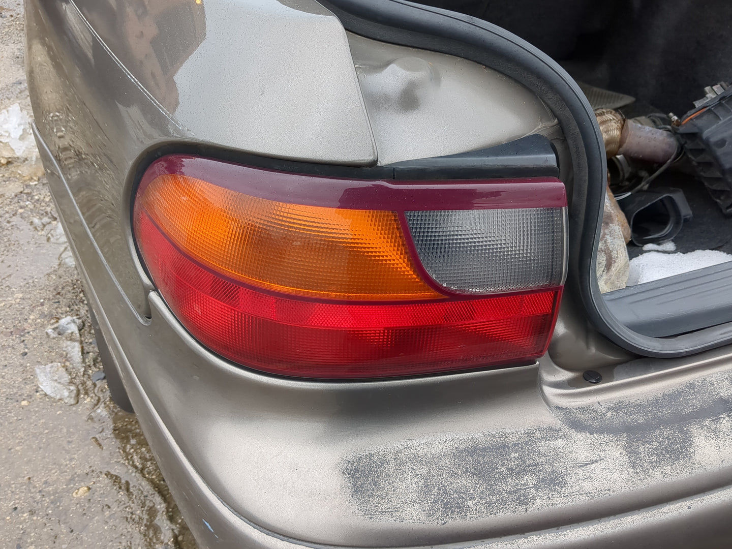 1997-2005 Chevrolet Malibu Tail Light Assembly Driver Left OEM Fits Fits 1997 1998 1999 2000 2001 2002 2003 2004 2005 OEM Us