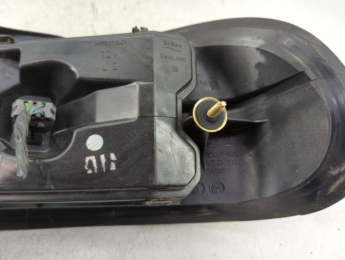 1997-2005 Chevrolet Malibu Tail Light Assembly Driver Left OEM Fits Fits 1997 1998 1999 2000 2001 2002 2003 2004 2005 OEM Us