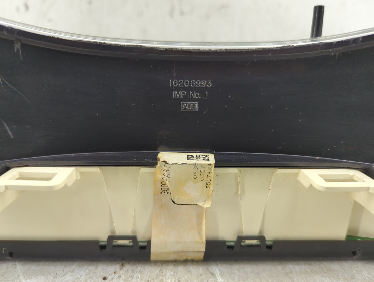 2001-2003 Chevrolet Malibu Instrument Cluster Speedometer Gauges P/N:16206993 09377951 Miles:92K Fits Fits 2001 2002 2003 OE