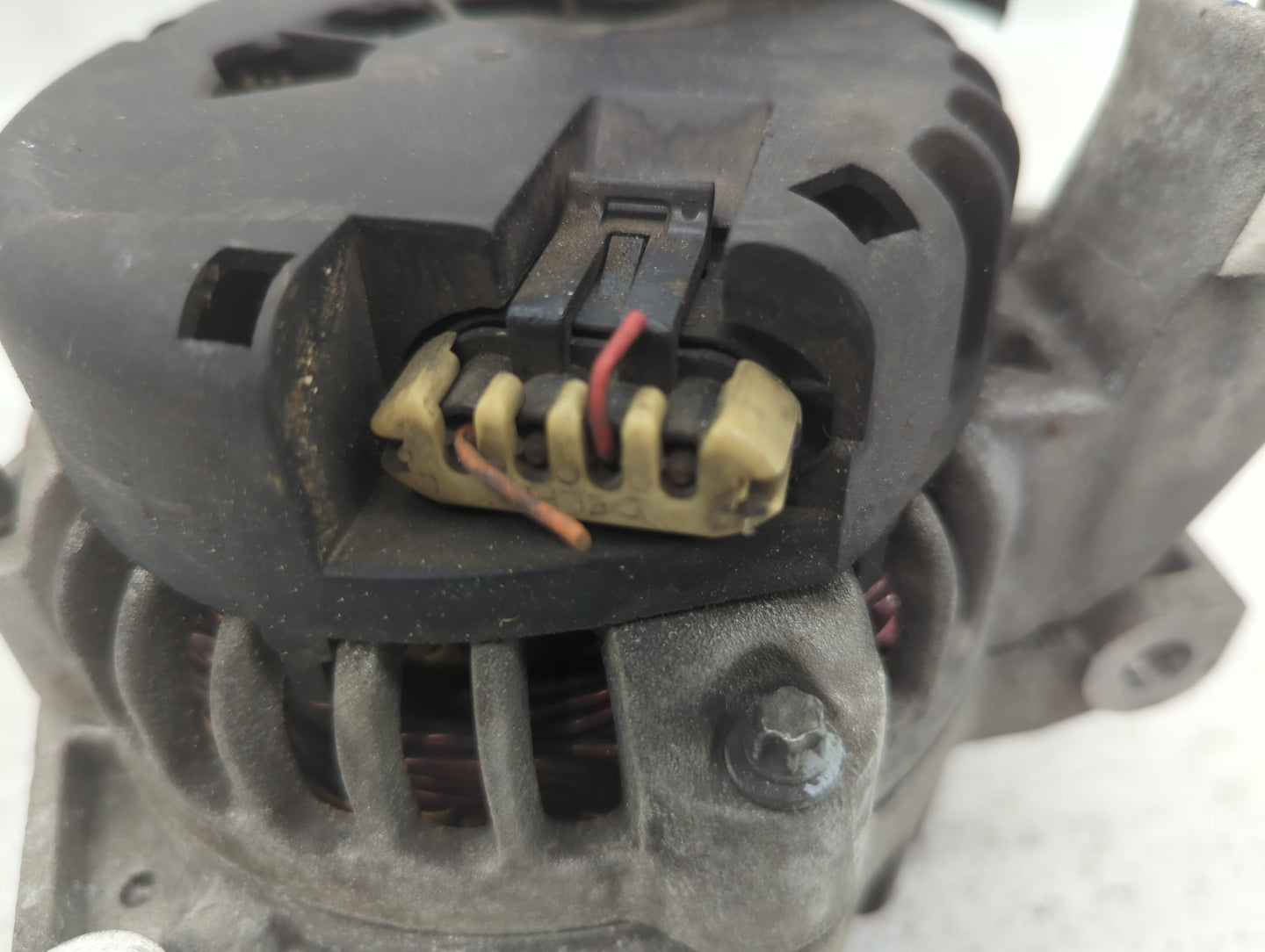2000-2001 Chevrolet Monte Carlo Alternator Replacement Generator Charging Assembly Engine OEM Fits Fits 2000 2001 OEM Used A