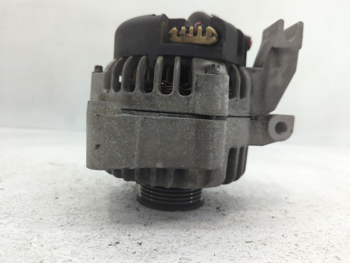 2000-2001 Chevrolet Monte Carlo Alternator Replacement Generator Charging Assembly Engine OEM Fits Fits 2000 2001 OEM Used A