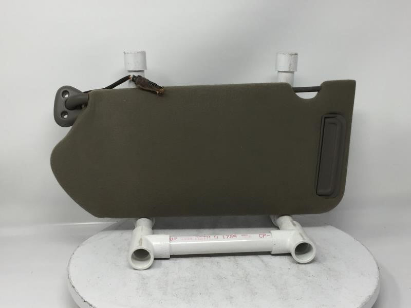 2001 Chevrolet Monte Carlo Sun Visor Shade Replacement Passenger Right Mirror Fits Fits 2000 2002 2003 2004 2005 OEM Used Au
