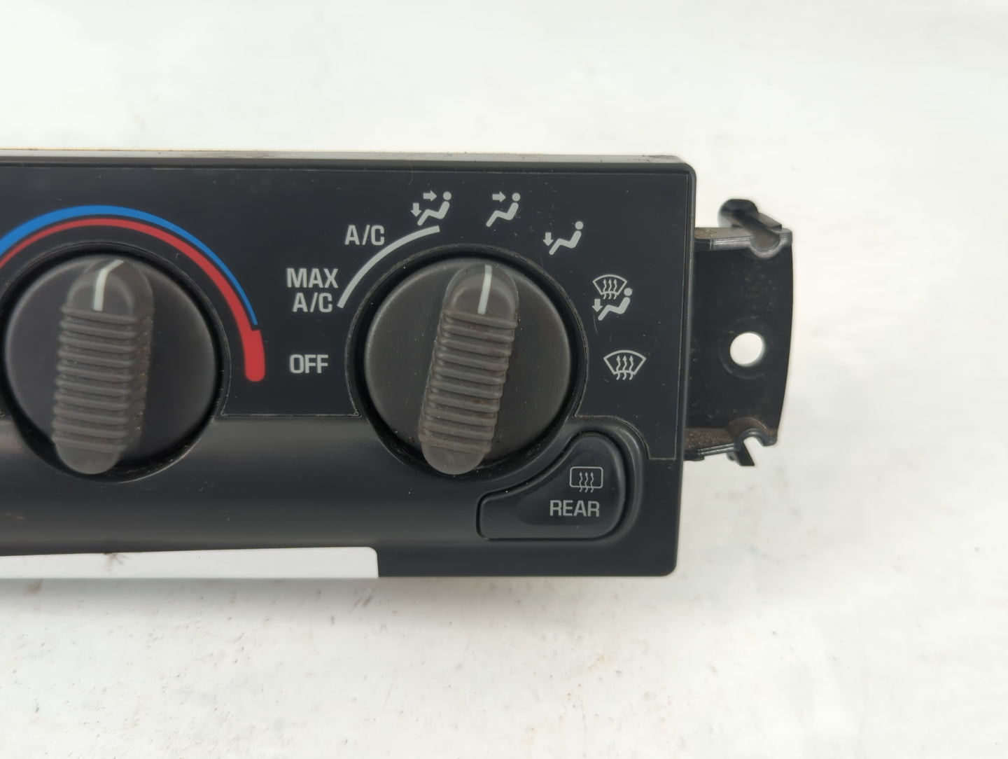 2001 Chevrolet S10 Climate Control Module Temperature AC/Heater Replacement P/N:16250535 Fits Fits 1999 2000 2002 OEM Used A